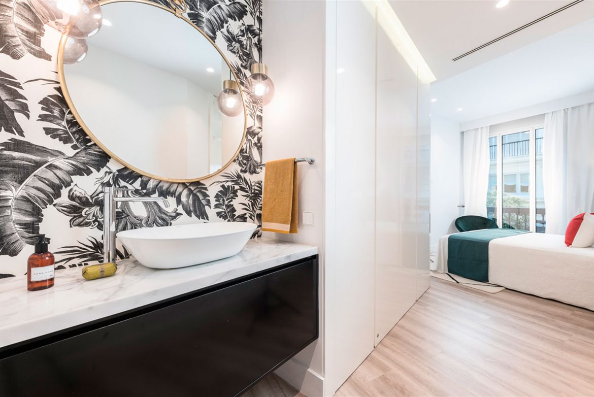 baños-con-papel-pintado